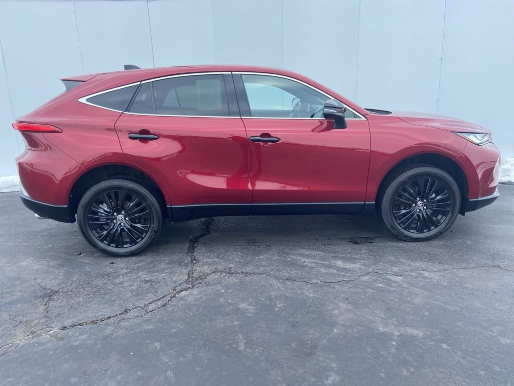 2024 Toyota Venza LE