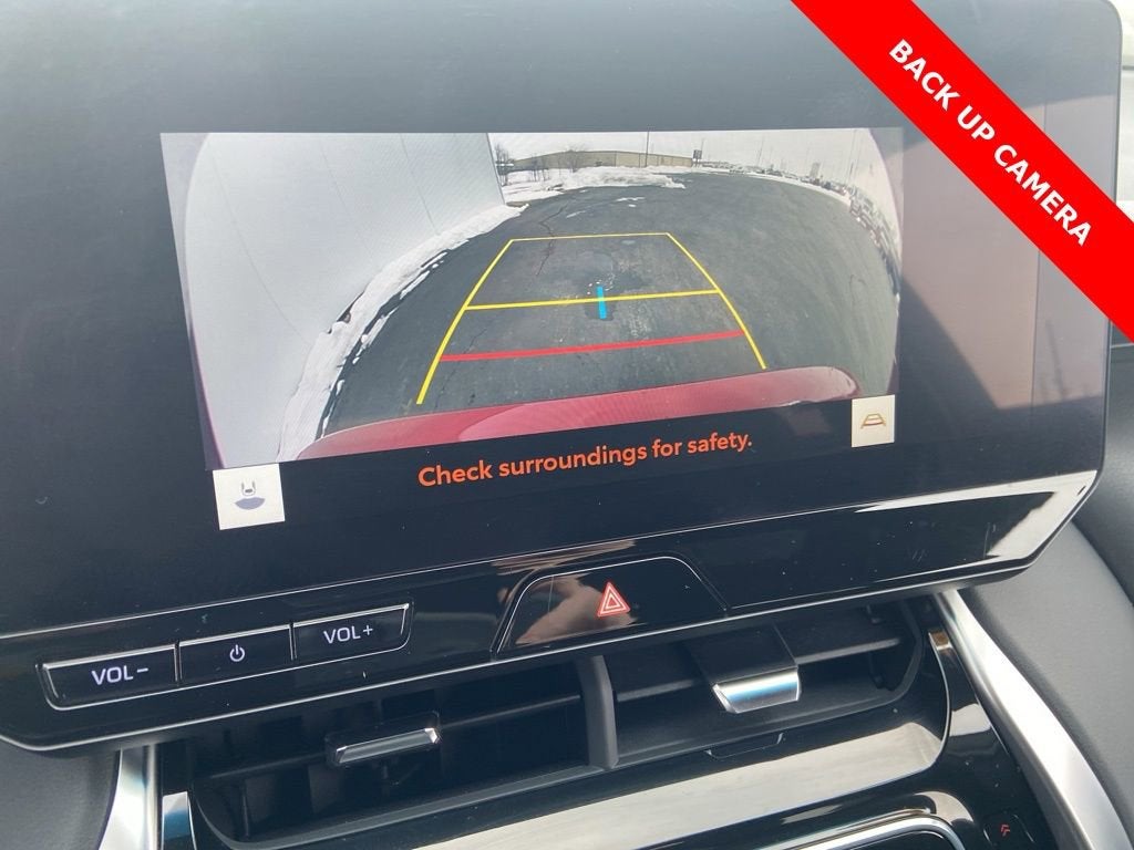 2024 Toyota Venza LE